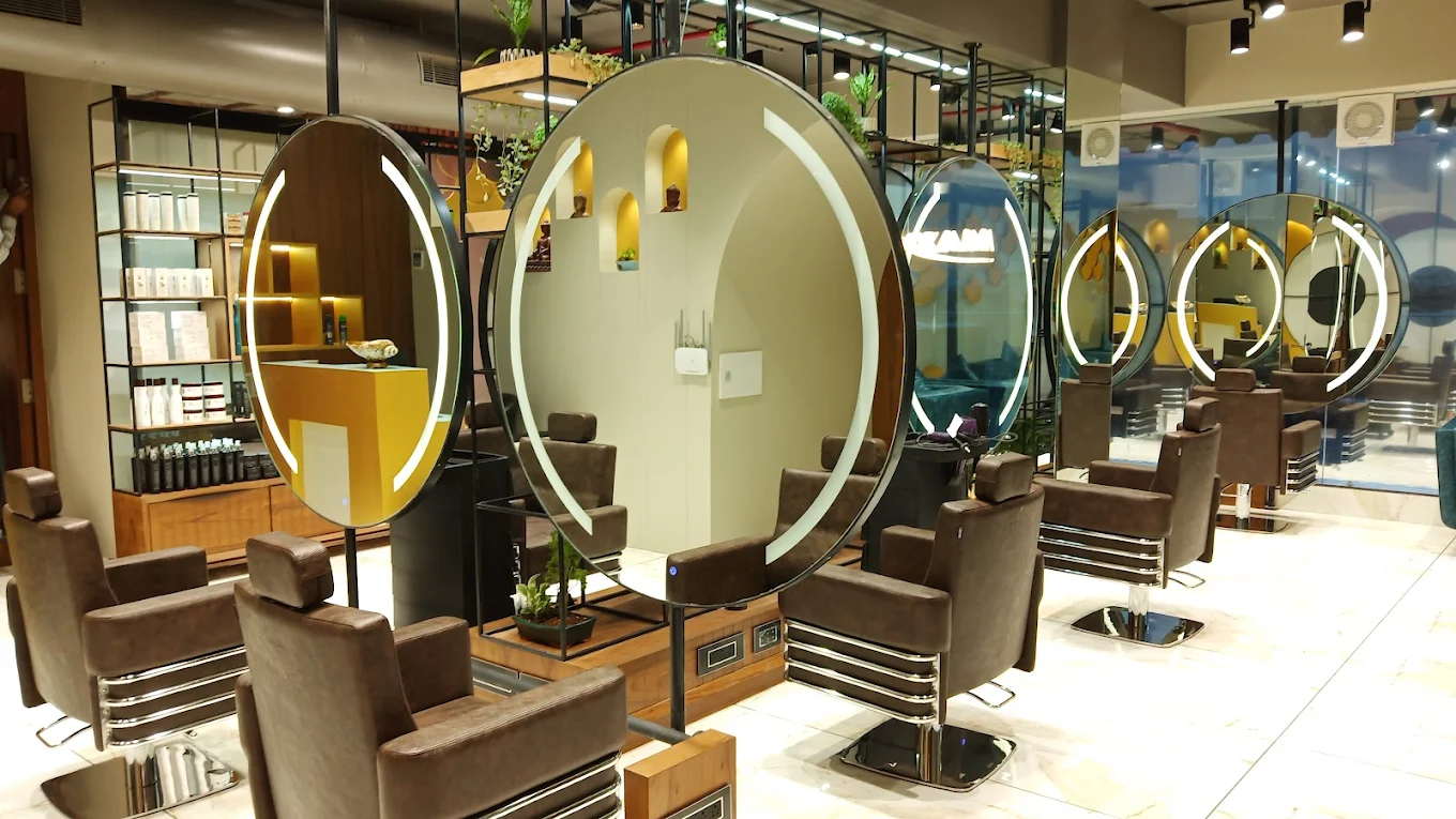 A Luxury Salon & Bridal Studio  logo